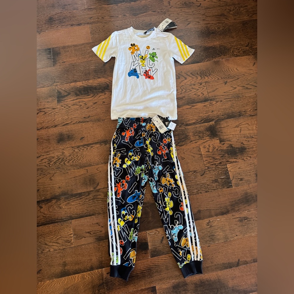 NWT Adidas Disney kid outfits size 9/10